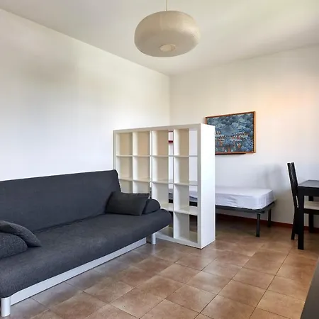 Apartment Holiday Airport *